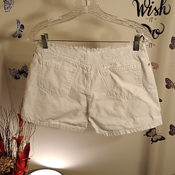 3 for $20 Juniors No Boundaries Shorts - Picture 3 of 3